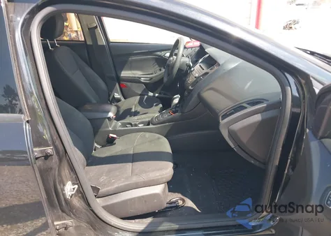 2015 Ford Focus Se z USA, uszkodzony, nr VIN 1FADP3F23FL305173